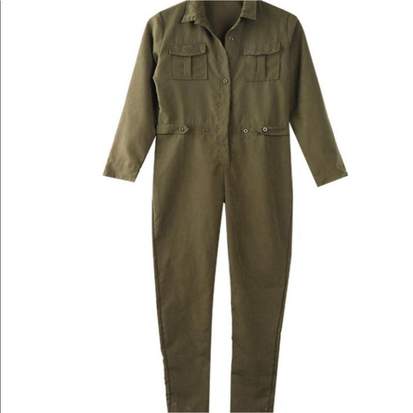 On trend jumpsuit - Picture 4 of 5